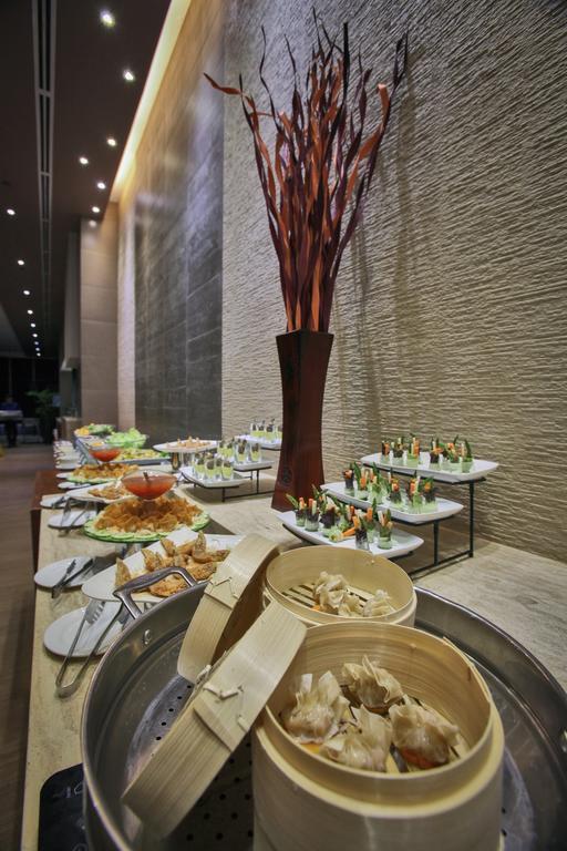 Limketkai Luxe Hotel Cagayan de Oro Buitenkant foto